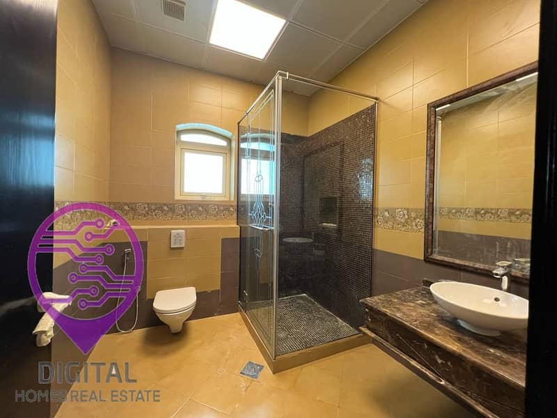 5 Bedrooms | Independent Villa | Big Garden Stunning - Image 19