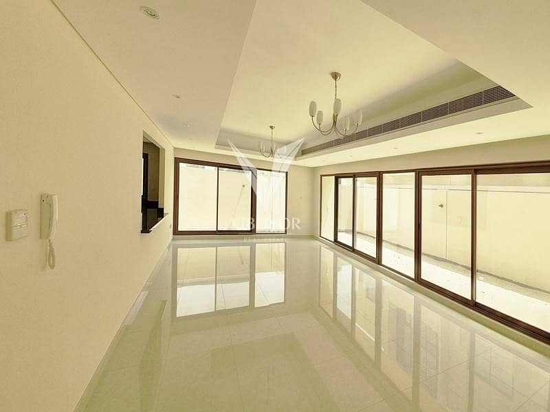 Luxurious  4 Bed Townhouse - Grand Views at Meydan City