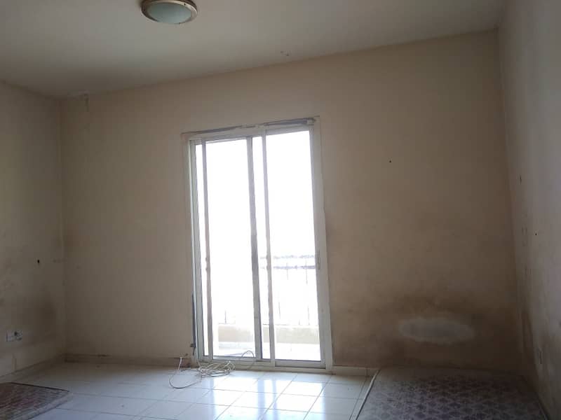 شقة في طراز اليونان المدينة العالمية 22000 درهم - 4239041 شقة في طراز اليونان المدينة العالمية 22000 درهم - 4239041