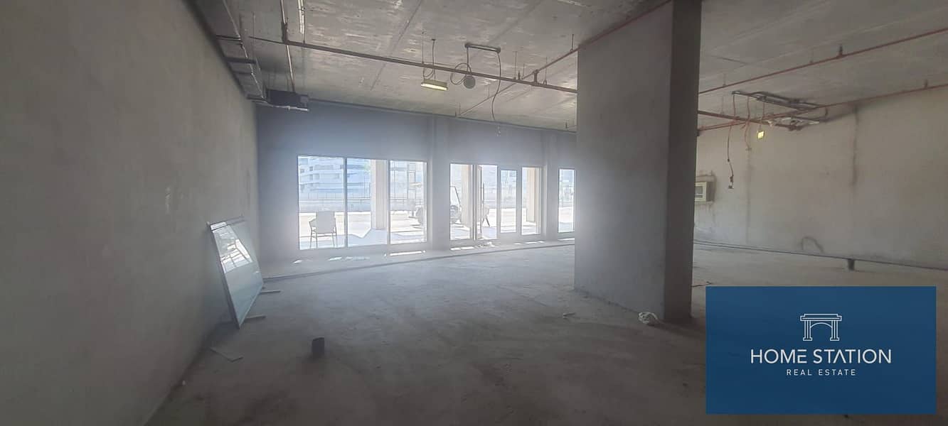 READY TO MOVE SHOP UNIQUE LOCATION - View 5