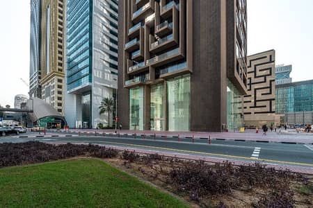 No Commission, premium quality office near metro, striking lobby. No Commission, premium quality office near metro, striking lobby.