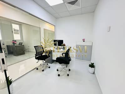 مکتب  للايجار في ديرة، دبي - 410ffd87-bc3a-40ea-838f-a1f785d37de6. jpg