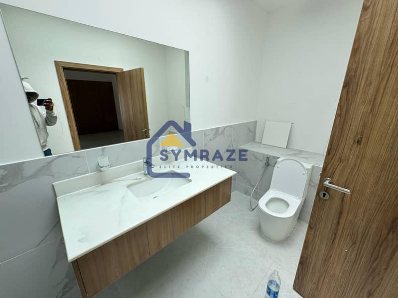 FULLY RENOVATED 4-BEDROOM COMMUNITY VILLA | AL GARHOUD - Image 16