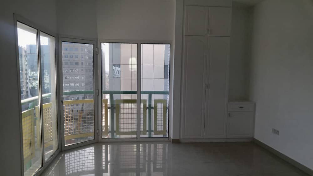 Excellent 3br with maids room and with a huge living room In Al Falah Street