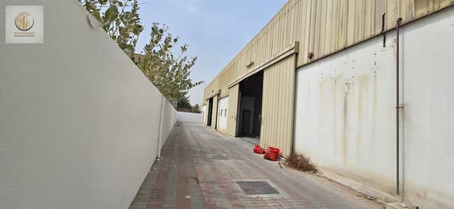 阿联酋现代工业区， 乌姆盖万 仓库待租 - صورة واتساب بتاريخ 1447-02-09 في 19.07. 42_470ef4b5. jpg