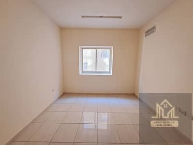شقة 1 غرفة نوم للايجار في تجارية مويلح، الشارقة - 20250104_131625. jpg