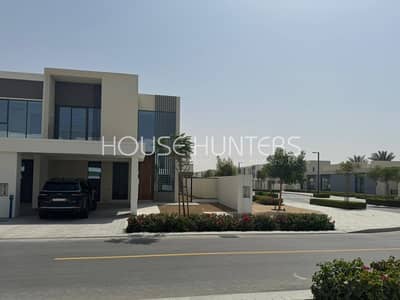 4 Bedroom Villa for Sale in The Valley by Emaar, Dubai - Handed over I Across Pool | Large plot | Corner