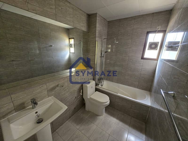 Amazing Villa | Shared Pool & Gym | 4 Bed + Maids - Image 16