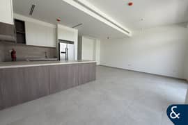 Park-Facing | Single Row | 3 | Bed maids
