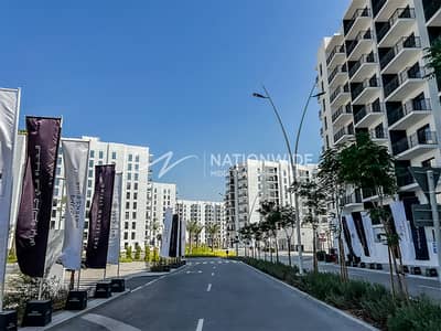 1 Bedroom Flat for Rent in Yas Island, Abu Dhabi - Upcoming| Elegant 1BR| Sea World +Canal Views