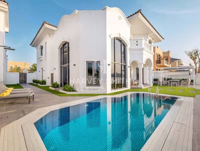 5 Bedroom Villa for Rent in Palm Jumeirah, Dubai - Atlantis Views | Luxury Living | Available Now