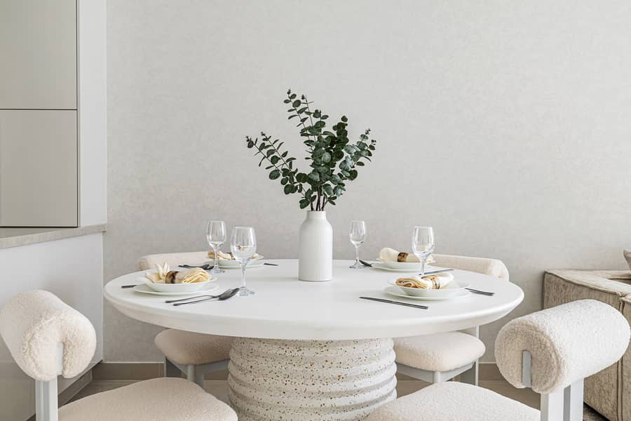 Pristine 2 BR + Maidsroom | Great Amenities | Bills Included - Image 9