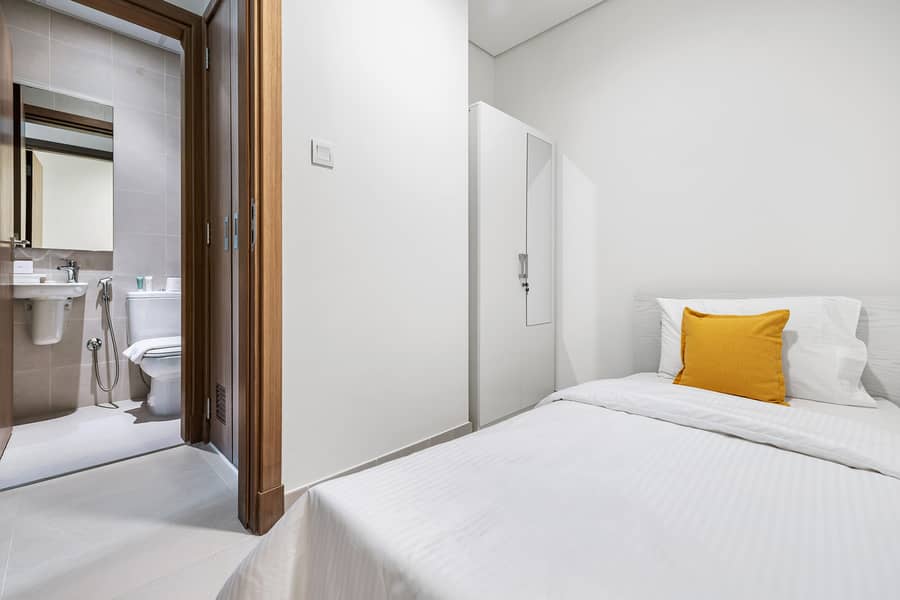 Pristine 2 BR + Maidsroom | Great Amenities | Bills Included - Image 20