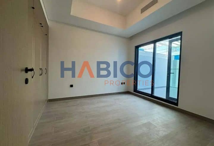 Luxury | Vacant | Corner Unit | Spacious Layout - Image 8