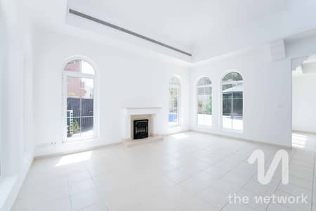 4 Bedroom Villa for Rent in Arabian Ranches, Dubai - Private Pool | Across From Park | Huge Plot
