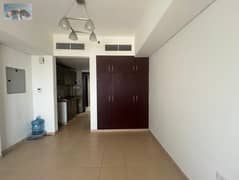 For annual rent in Ajman - spacious studio in Al Nuaimiya 2 with open view, built-in wardrobes, gym and swimming pool