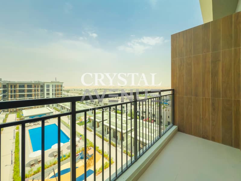 Top Floor | Pool View | Exclusive Premium View