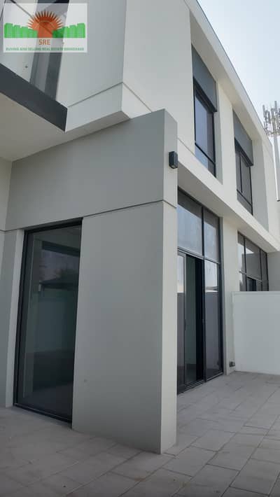 3 Bedroom Townhouse for Sale in Al Furjan, Dubai - 6f0f2a2e-a188-4592-aab1-b417580a5d23. jpg
