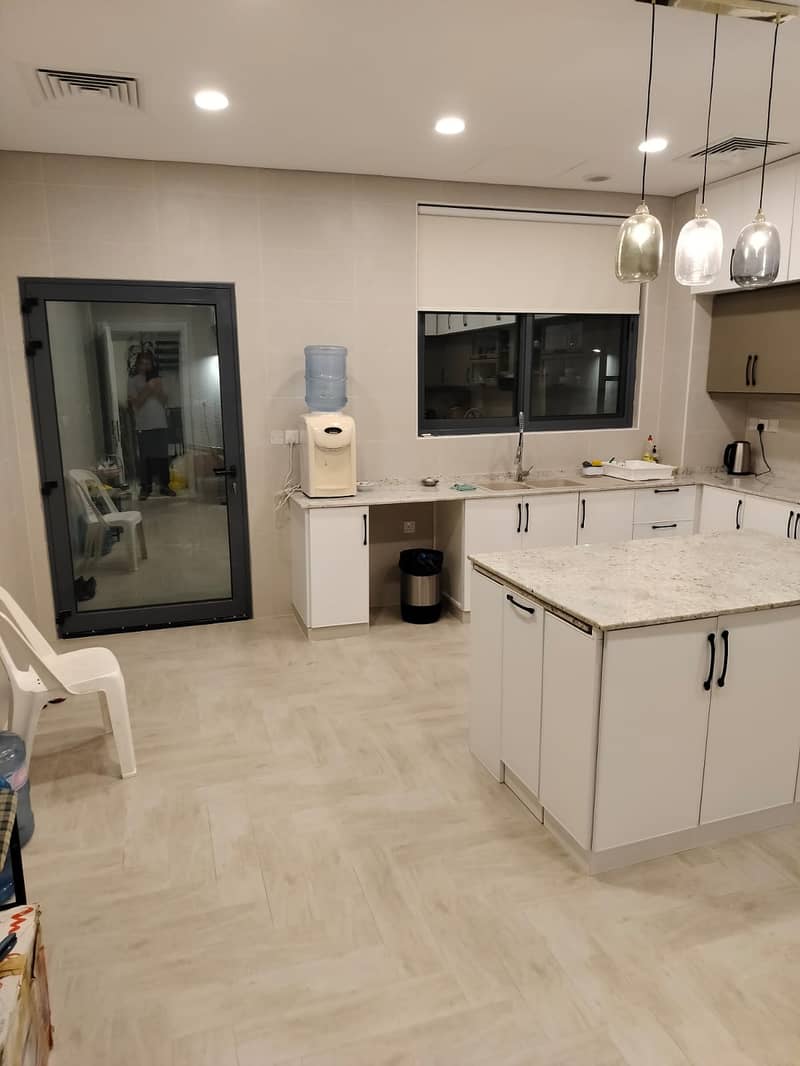 20 1000093841. jpg