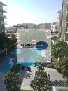 للإيجار: شقة فاخرة غرفتين وصالة بمجمع حدائق الزاهية