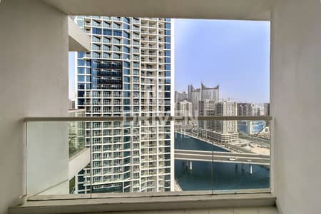 Studio for Rent in Business Bay, Dubai - Designer Furnished | High Floor | Prime Location