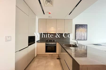 1 Bedroom Flat for Rent in Business Bay, Dubai - Road View | Vacant Now | Brand New Build