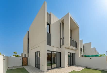 4 Bedroom Townhouse for Rent in Dubailand, Dubai - Single Row | Landscaped | Vacant