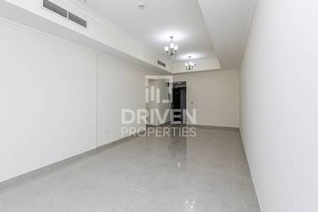 2 Bedroom Flat for Sale in Jumeirah Village Circle (JVC), Dubai - Great Layout plus Maid's Room | High floor | VOT