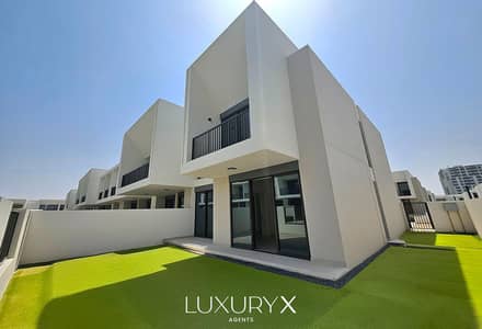 4 Bedroom Villa for Rent in Town Square, Dubai - Landscaped / Corner / Vastu Complaint
