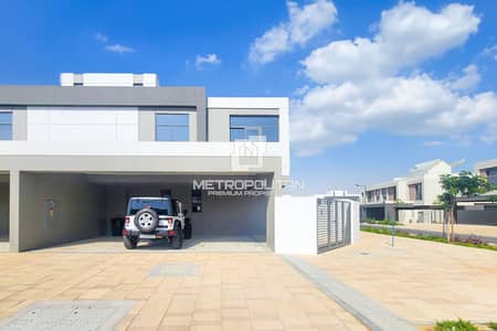 5 Bedroom Townhouse for Rent in Dubai South, Dubai - Spacious Design | Study Room | Lagoon Vibes