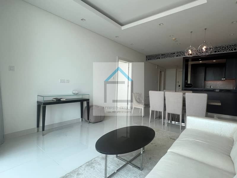 Fully Furnished - 3BR Apartment - High Floor - Vacant