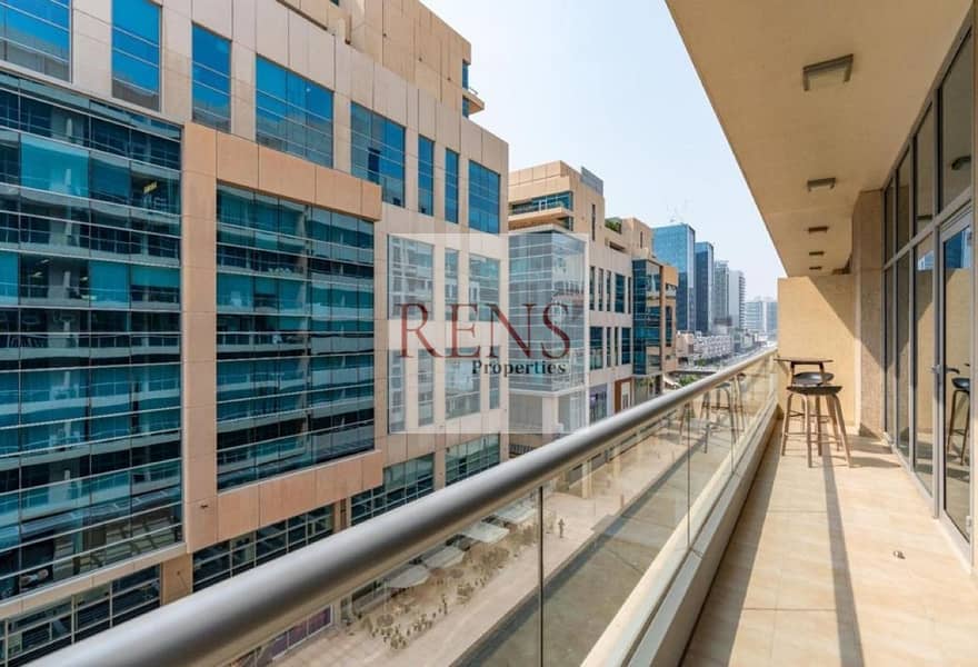 Fully Furnished | Spacious Unit | Pool View - Image 11