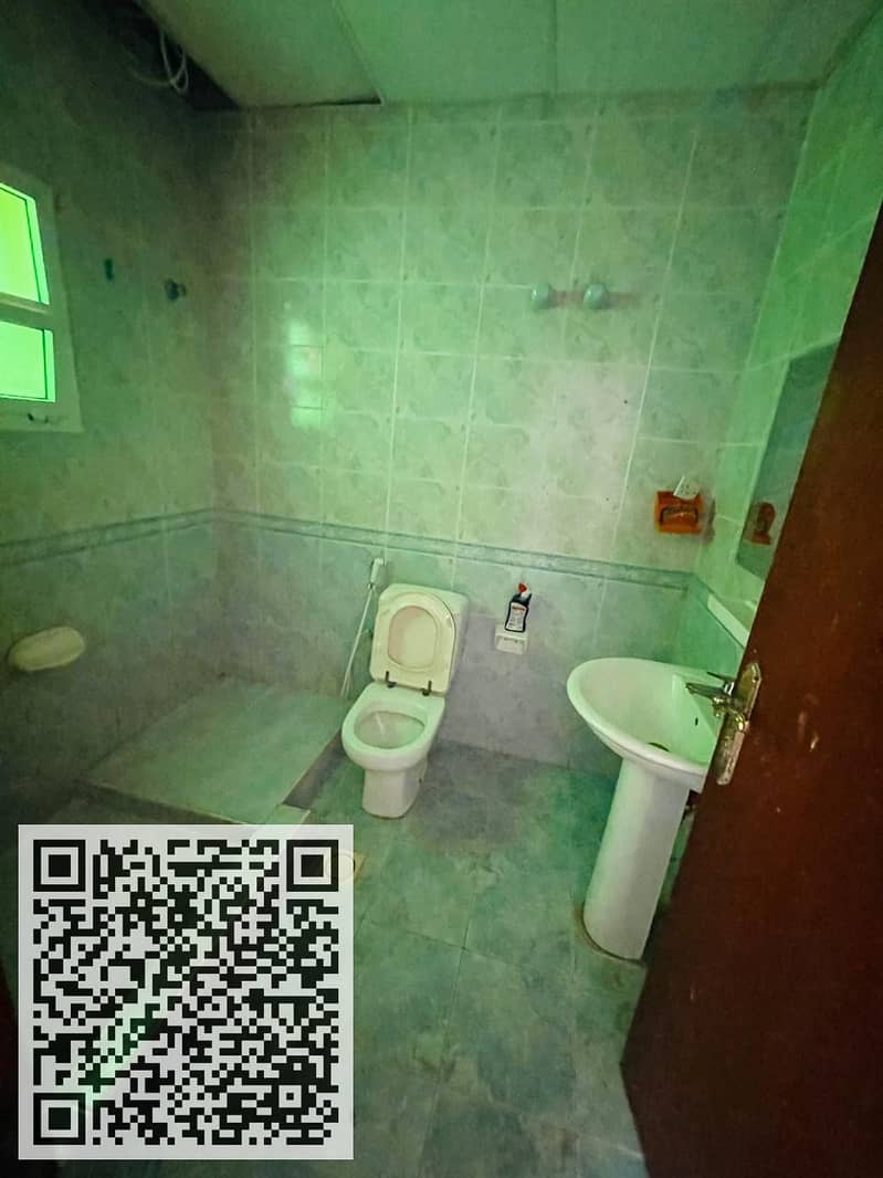 4 7d539675-d37a-493d-bf4b-a47b5b8f08f7. jpg