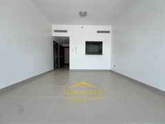 Massive 1BHK Semi Close Kitchen with appliances Ready to Move in.