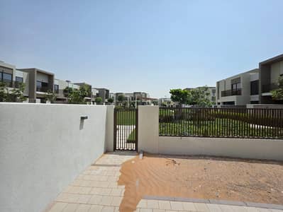 فیلا 4 غرف نوم للبيع في دبي لاند، دبي - IMG-20250519-WA0023. jpg
