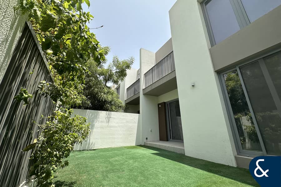 Close to Pool | Genuine seller | View today