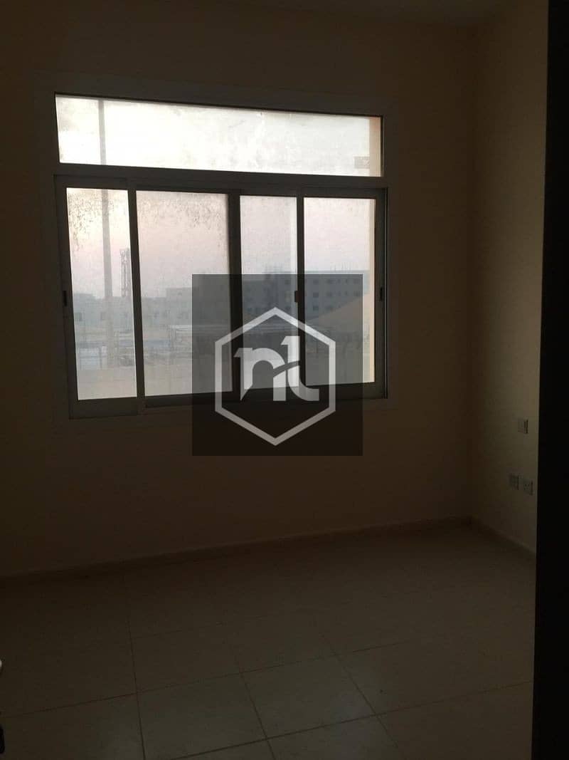 2 BR WITH BALCONY+LAUNDRY+PARKING IN MAZAYA -QUEUE POINT