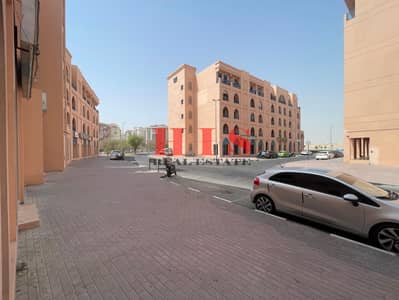 Shop for Rent in International City, Dubai - IMG_2925. JPG