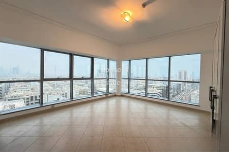 Studio for Rent in Bur Dubai, Dubai - Large Family Home | 4BR plus Maid’s Room | Vacant