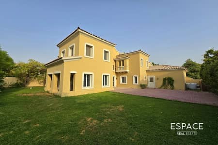 3 Bedroom Villa for Rent in Arabian Ranches, Dubai - Landscaped Garden - Close to the Pool