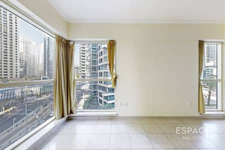 1 Bedroom Flat for Sale in Dubai Marina, Dubai - Prime Location | High ROI | Emaar Buidling