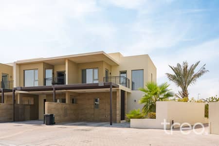 4 Bedroom Townhouse for Sale in Arabian Ranches 2, Dubai - Single Row | 4Bedroom+Maid | Vacant