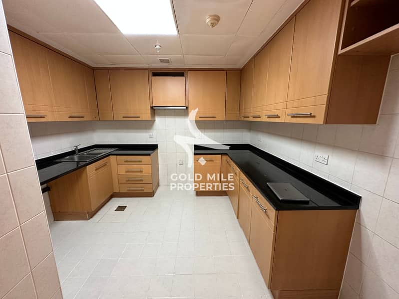 2-BEDROOM PLUS STORAGE | AMAZING SEA AND SHEIKH ZAYED ROAD VIEW| BEST PRICE