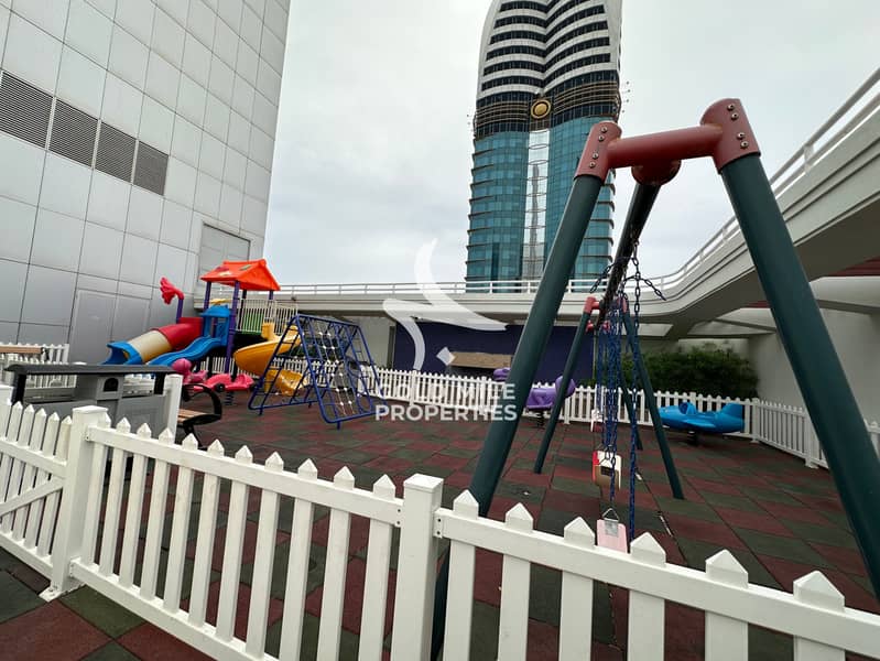 2-BEDROOM PLUS STORAGE | AMAZING SEA AND SHEIKH ZAYED ROAD VIEW| BEST PRICE - Image 12