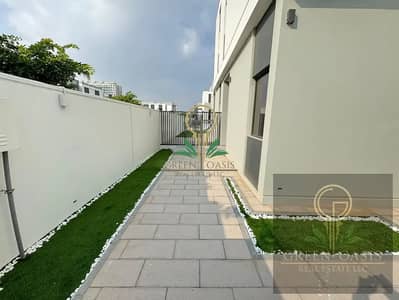 4 Bedroom Townhouse for Rent in Al Furjan, Dubai - Large Plot | Opposite the Park | Ready to Move In