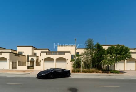 4 Bedroom Villa for Rent in Jumeirah Park, Dubai - Redesigned | Vacant End August | Landscaped
