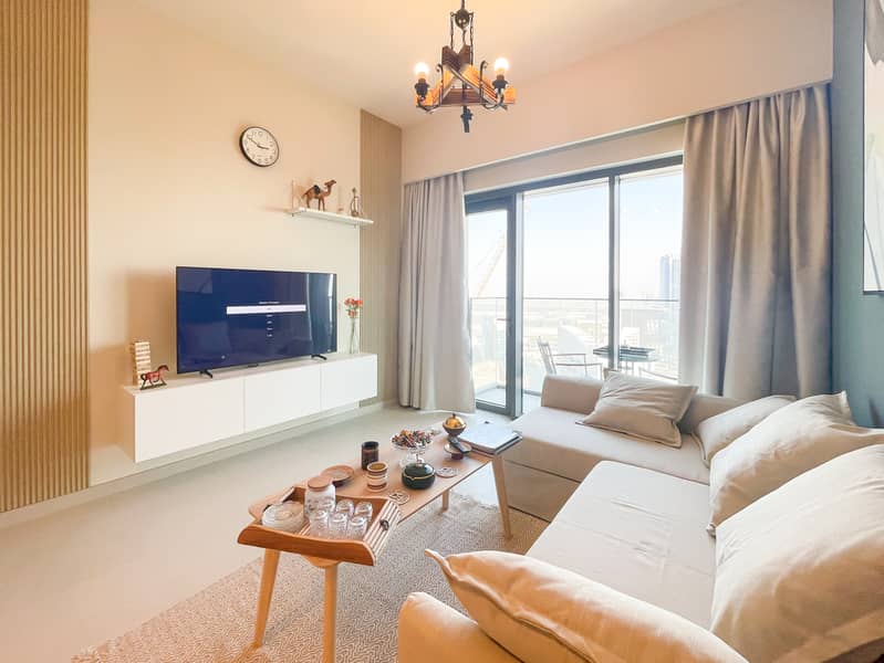 Fully Furnished 2-Bed Apartment at High Floor with City Views