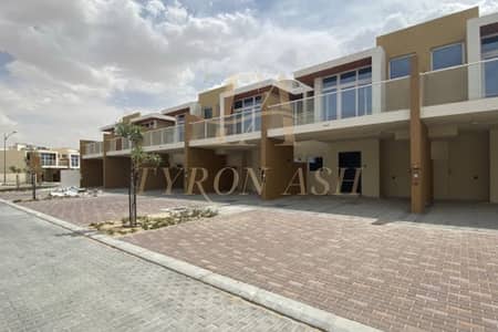 3 Bedroom Townhouse for Rent in DAMAC Hills 2 (Akoya by DAMAC), Dubai - Furnished | 3 Bedroom | Ready to move in