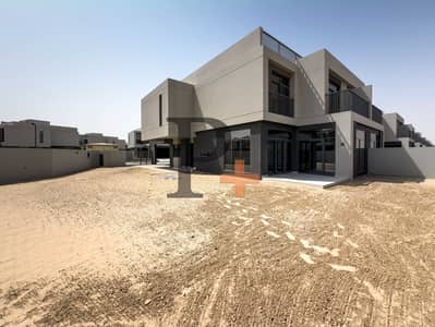 4 Bedroom Villa for Rent in Dubai South, Dubai - Steps to Lake | Single Row | Huge Corner Unit
