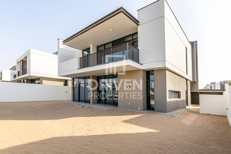 Spacious Layout | Park At Back | Villa Type A Spacious Layout | Park At Back | Villa Type A